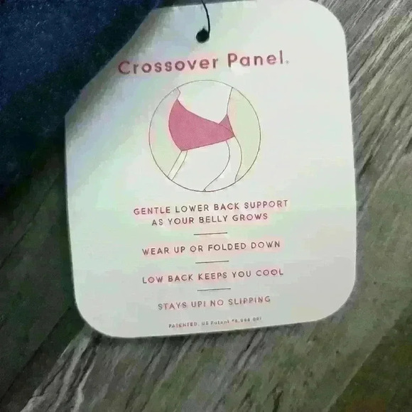 Isabel  Maternity Bermuda Shorts - Picture 3 of 3